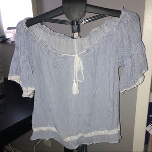 America Eagle off shoulder peasant top